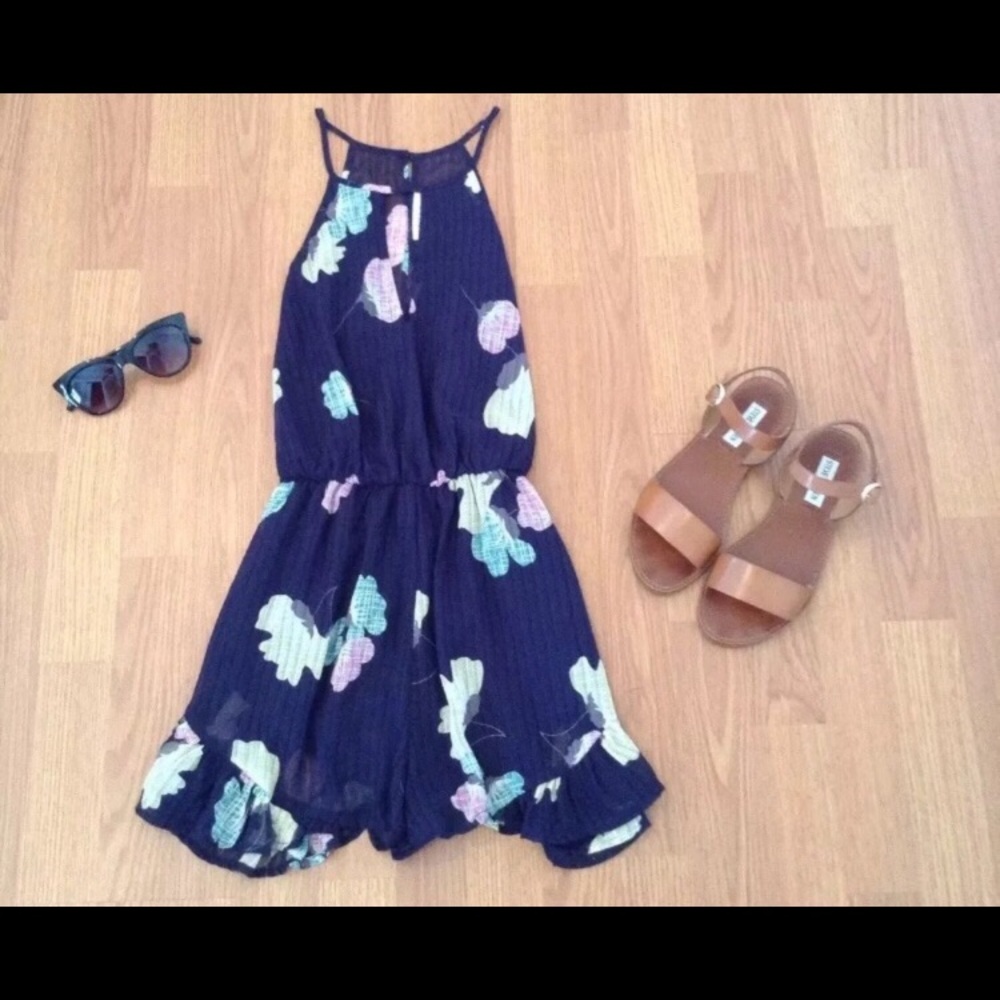 ILLA ILLA Romper Floral Keyhole Ruffles